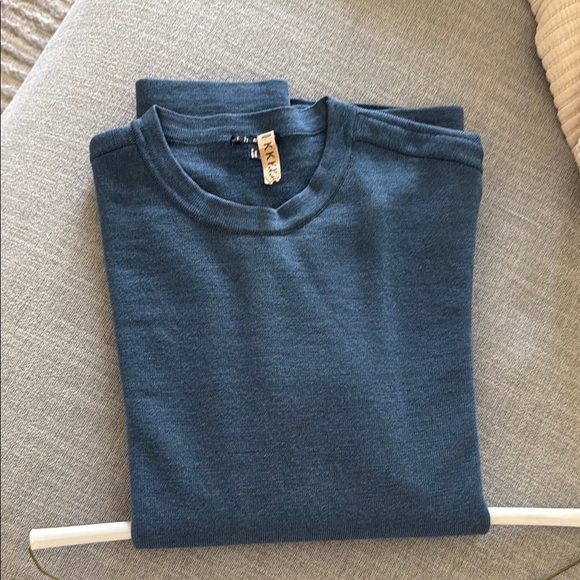 Theory men’s light wool sweater